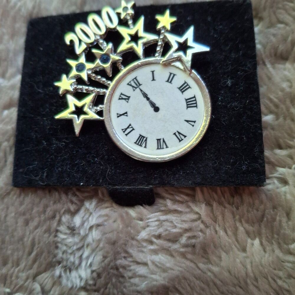 Avon Millennium Clock Pin Stars & Rhinestones Y2K Vintage Silvertone New On Card - Picture 5 of 6